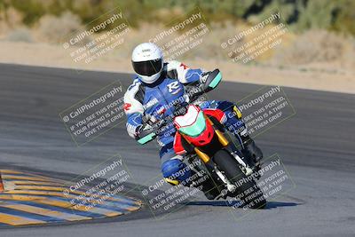 media/Dec-18-2022-SoCal Trackdays (Sun) [[8099a50955]]/Turn 10 (140pm)/